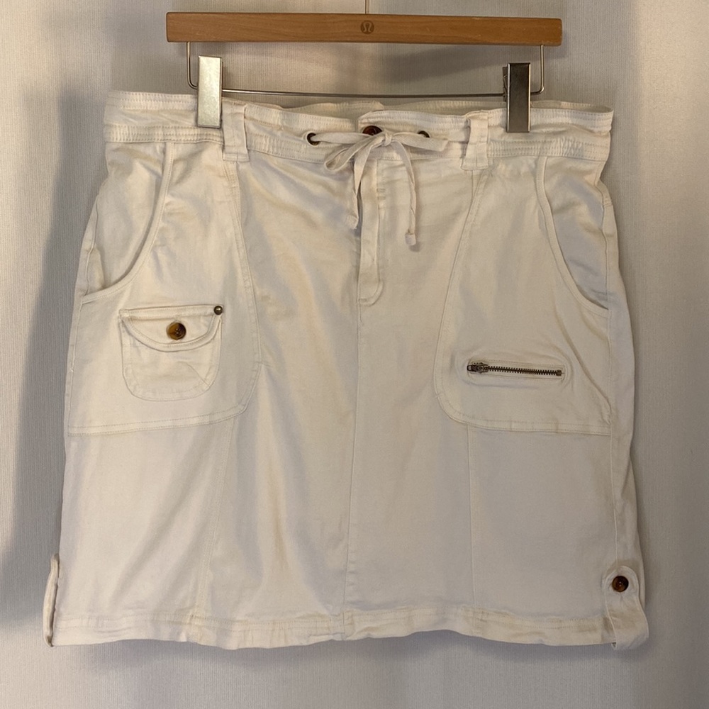American Eagle Skort Ladies Size 14 - Picture 3 of 8